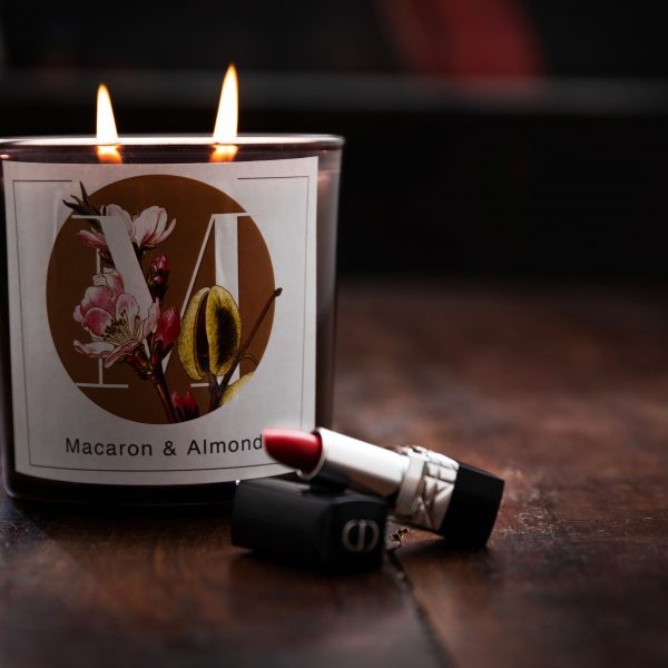 Candela profumata "Macaron & Almond"